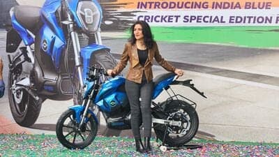 The Revolt RV400 Cricket special edition arrives in the new 'India Blue' paint scheme