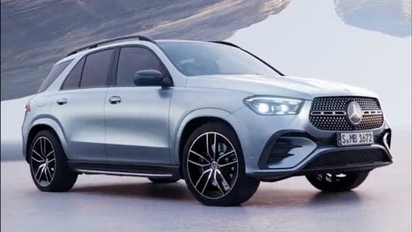 Mercedes-Benz will drive in the 2023 facelift version of the GLE SUV in India a week ahead of Diwali. It is expected to be offered in three variants - 300 d, GLE 450 d and GLE 450.