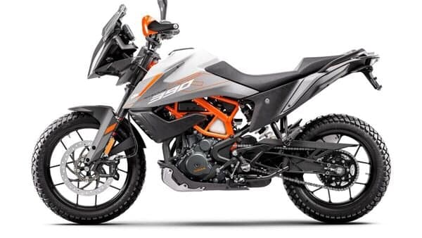For 2024, the only change KTM has made is to the colourways.