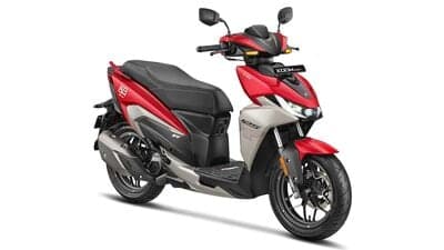 The Hero Xoom 125R gets 14-inch alloy wheels and all-LED lighting with sequential turn indicators, both are segment-first offerings