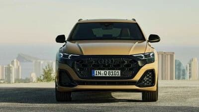 Audi Q8 now comes with an updated exterior.
