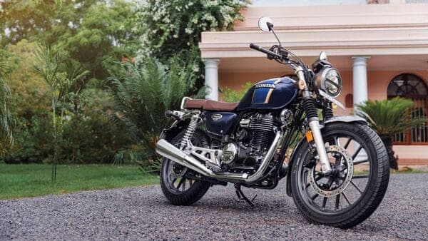 Image of Legacy Edition of Honda H'ness CB350 used for representation purpose only.