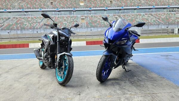 Both motorcycles use R3 and MT-03 use a 321 cc, liquid-cooled parallel-twin engine.
