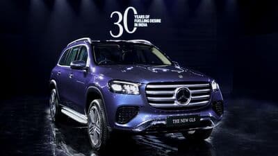 The 2024 Mercedes Benz GLS facelift comes with a host of subtle yet noticeable design updates, new features and 48V mild-hybrid technology.