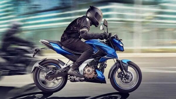 The Bajaj Pulsar N160 draws power from a newly-developed 164.82 cc engine, while the styling is borrowed from the Pulsar N250 