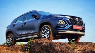 Maruti Suzuki Fronx Turbo Velocity Edition comes offering the customers of Delta+, Zeta or Alpha trims of the crossover accessories worth  <span class='webrupee'>₹</span>43,000.