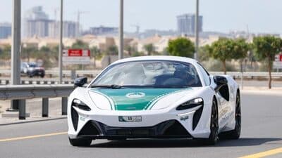 Crime fighting goes hybrid! The McLaren Artura is the latest addition in the impressive garage of Dubai Police Department.