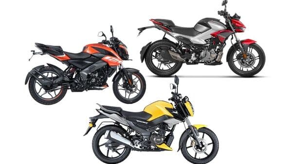 The newly launched updated version of Bajaj Pulsar NS125 comes competing with rivals such as Hero Xtreme 125R and TVS Raider 125.