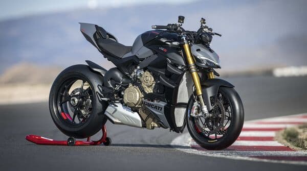 Ducati Streetfighter V4 S is offered in two colour schemes. 