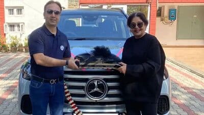 Kirron Kher taking delivery of her new Mercedes-Benz GLS