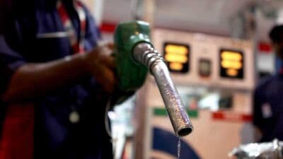 Price of petrol and diesel have been reduced by  <span class='webrupee'>₹</span>2 per litre across the country with effect from today (March 15).