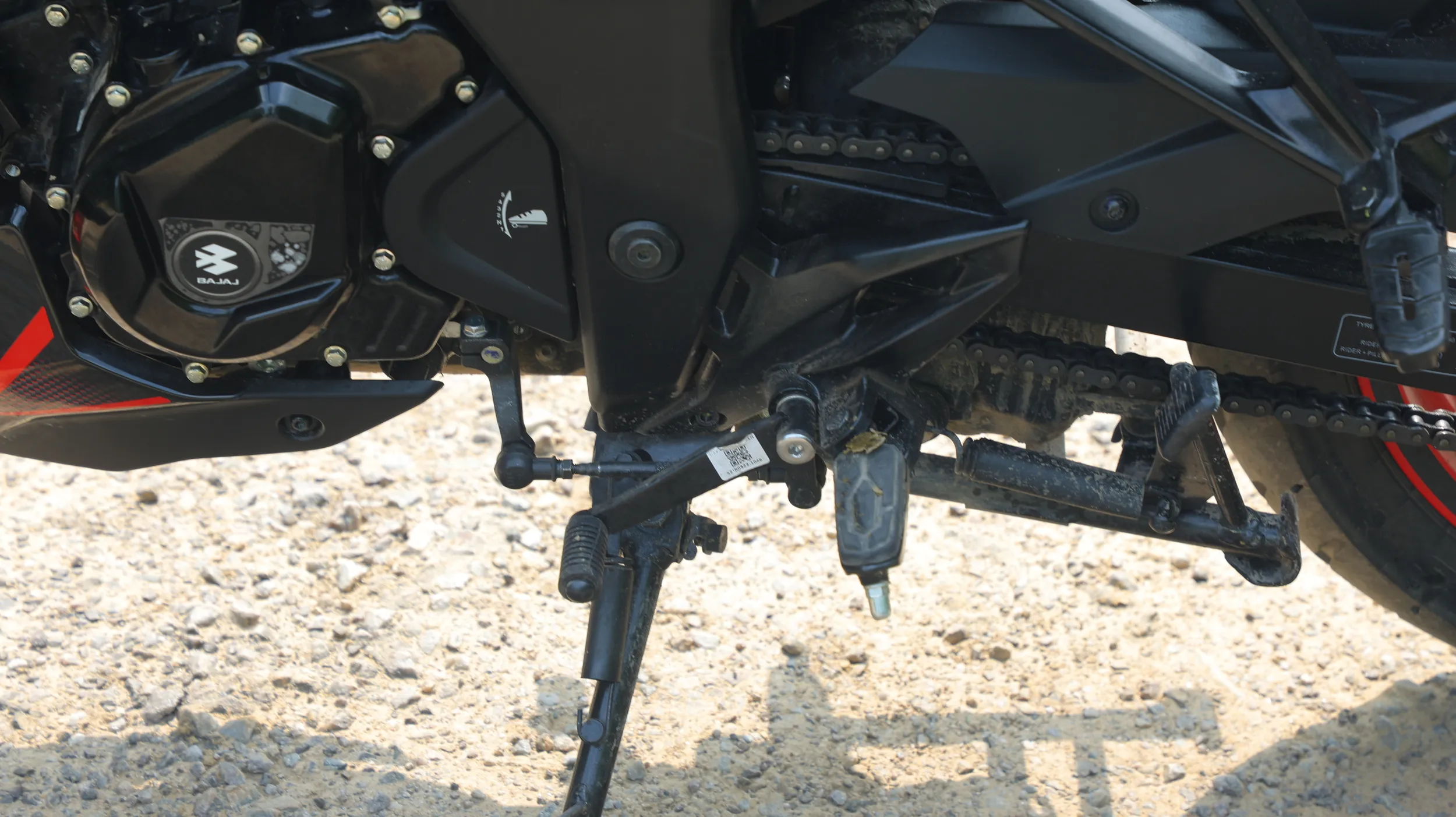 Bajaj Pulsar N160 Stand View