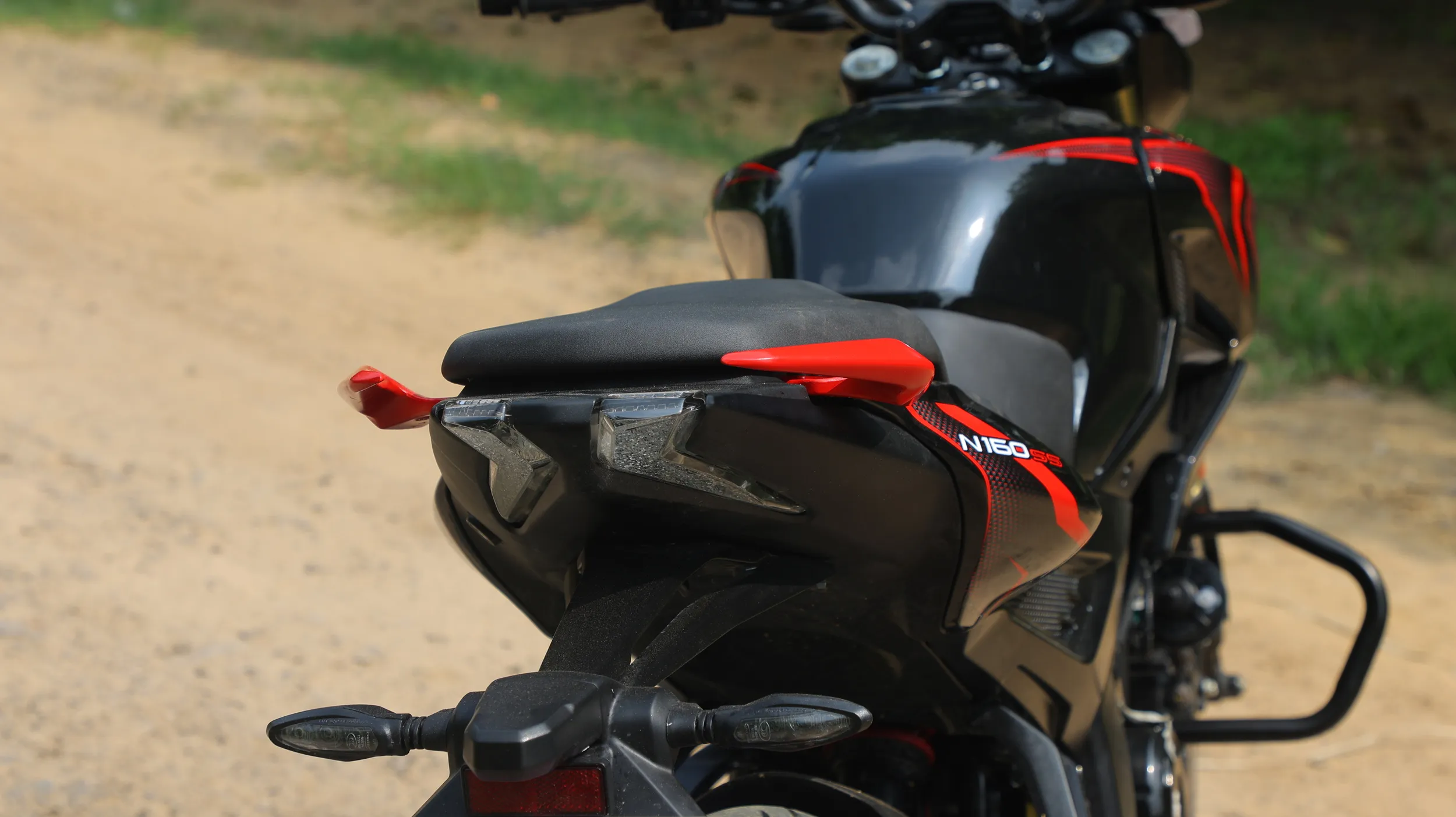 Bajaj Pulsar N160 Taillight View