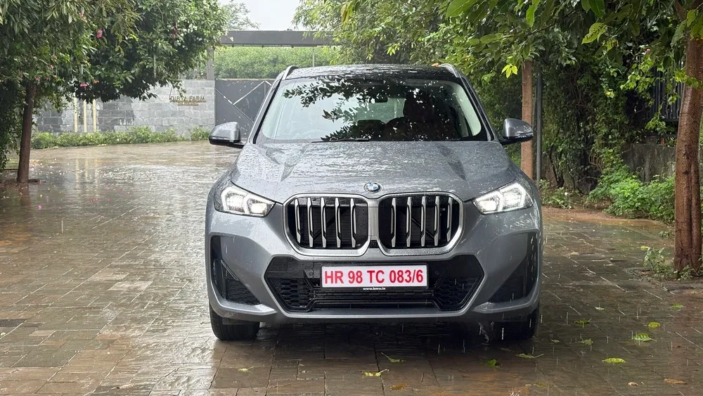 BMW X1 LWB Front View