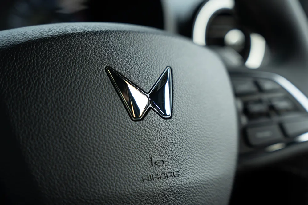Mahindra Thar OG Logo View