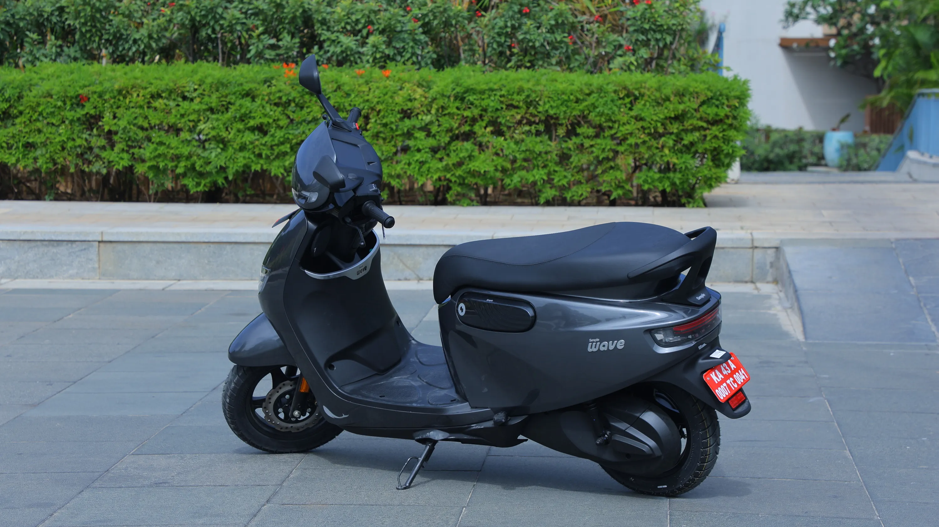 Simple Energy Wave Rear Left View