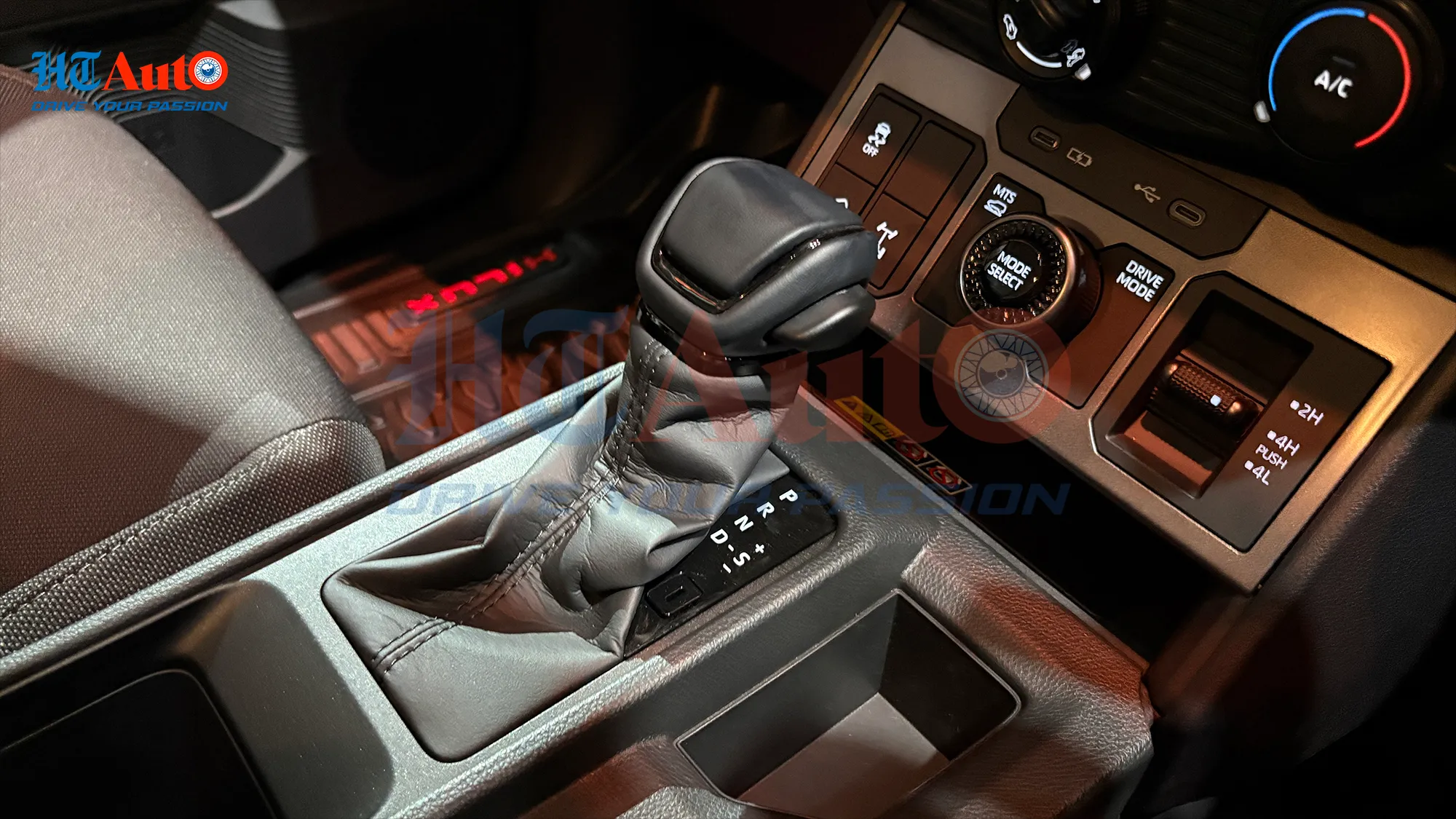 Toyota Hilux Gear View