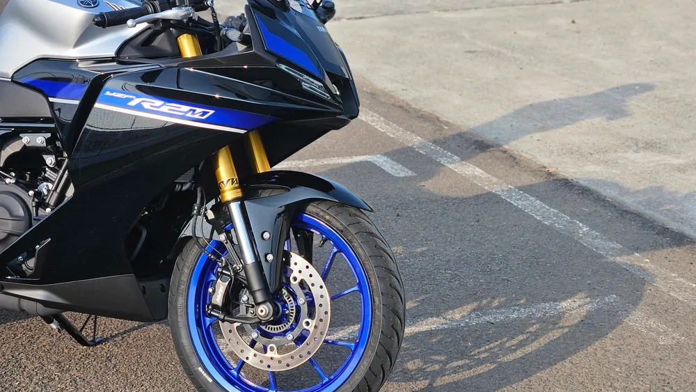 Yamaha YZF-R2 Disc Breake View